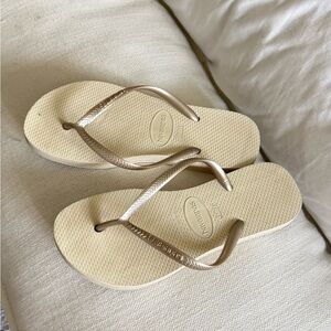 Havaianas Slim Flip Flops in Champagne Beige with Metallic Straps